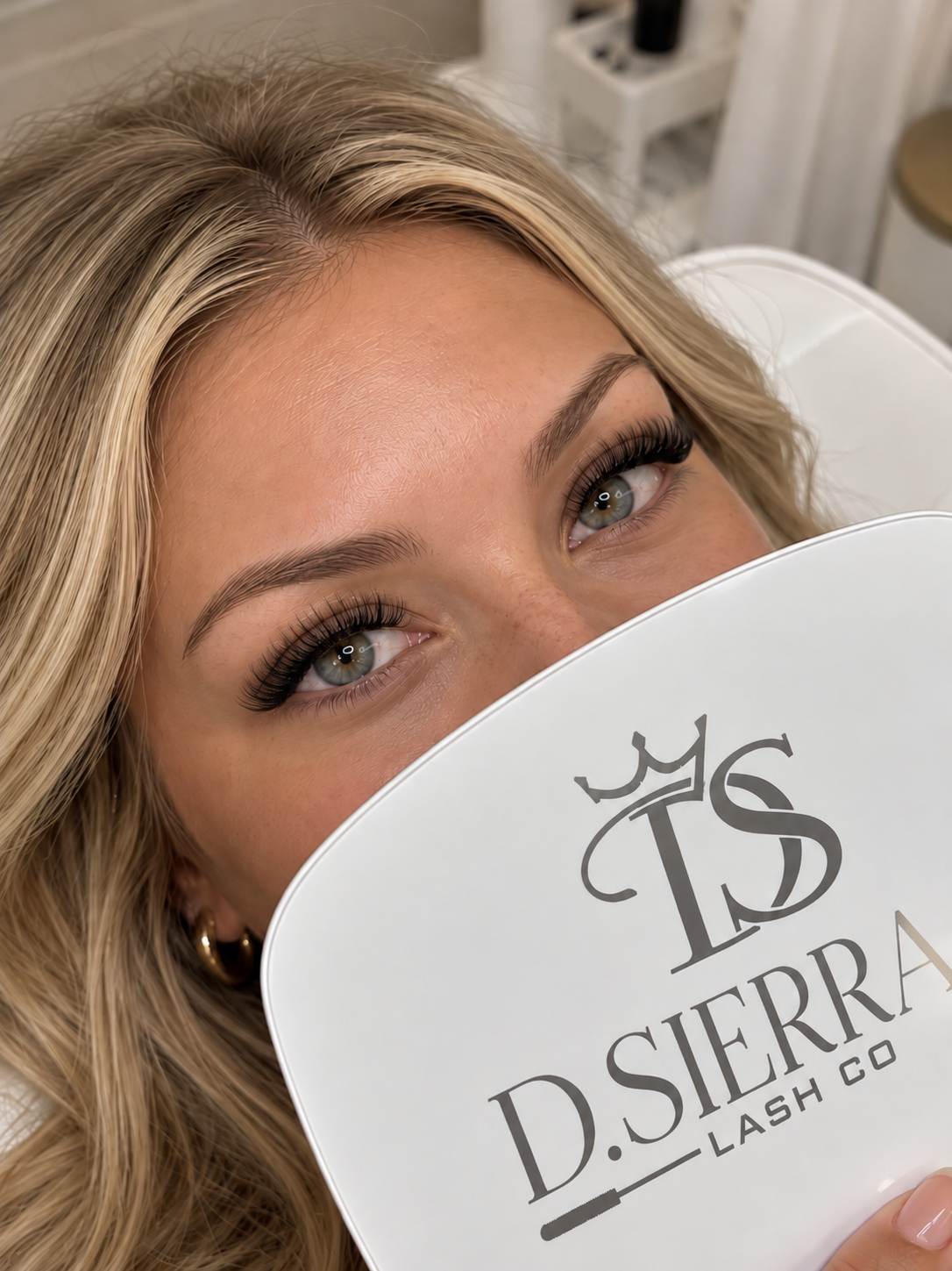 D.Sierra Volume lash extensions after